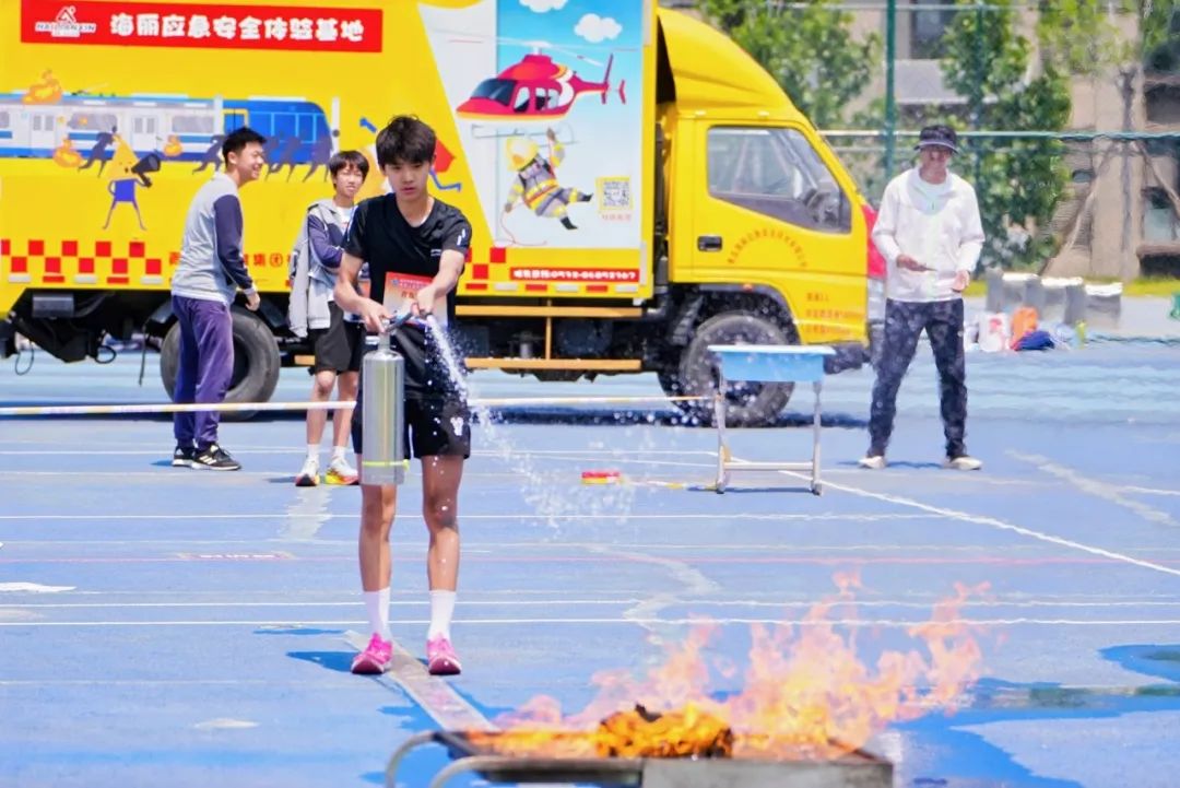 03.jpg